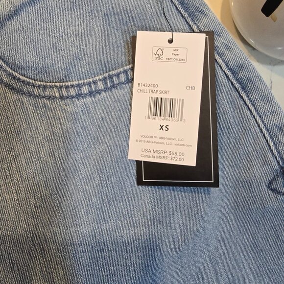 Volcom Women's Chill Trap Denim Blue Maxi-Skirt SIZE XS NEW - Picture 5 of 9